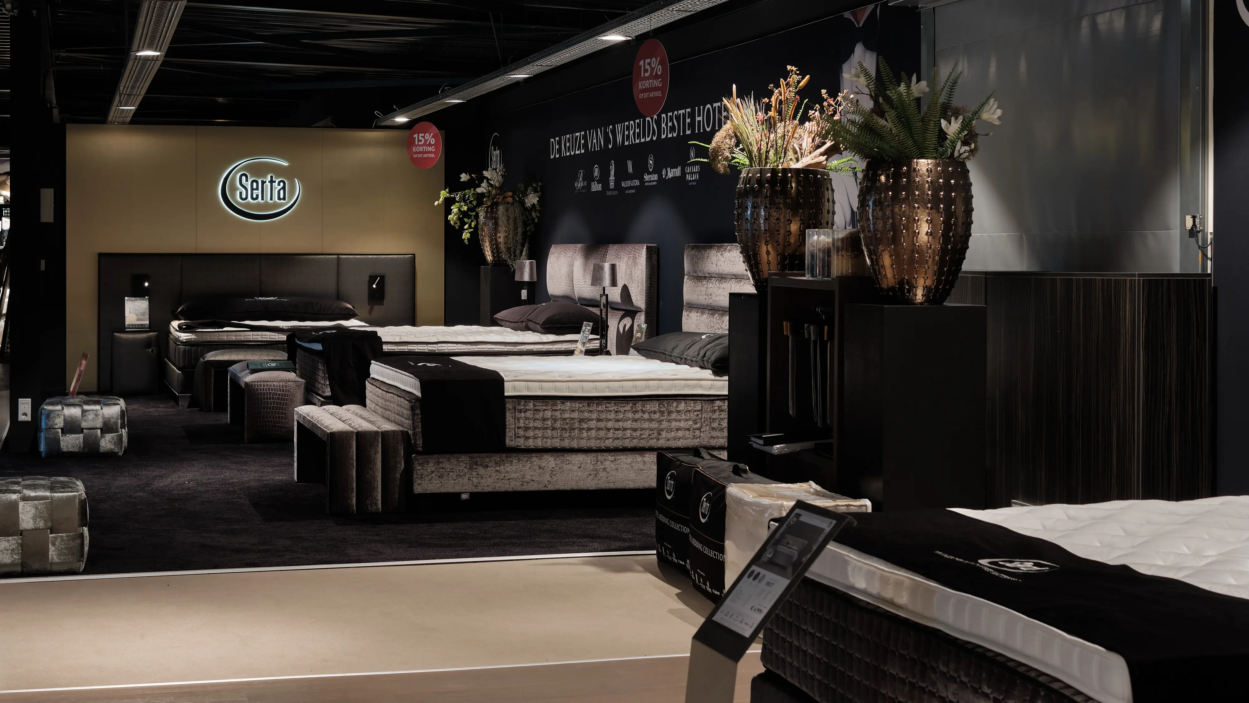 Bedzzz Maasdijk_Wed 20 September 2023_XE3A1235 Bedden showroom westland